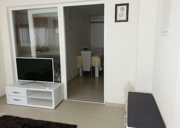 Kartini Apartment