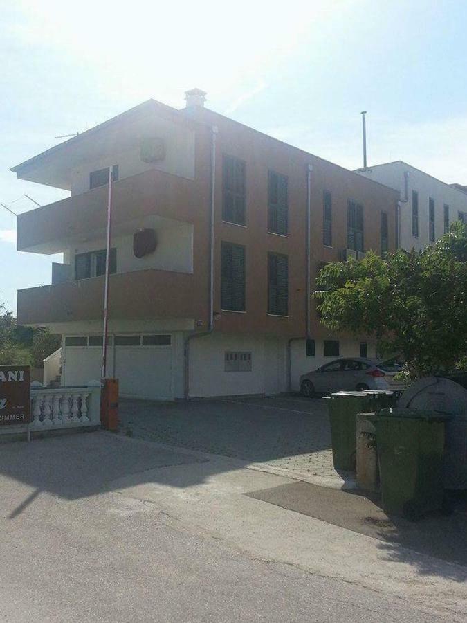 Kartini Apartment